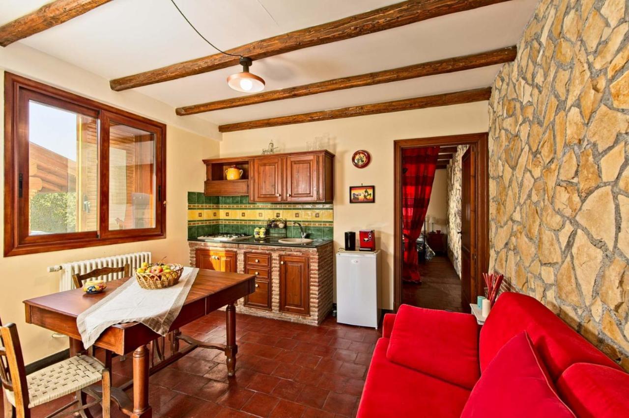 Horse House Apartment Ragalna Ngoại thất bức ảnh